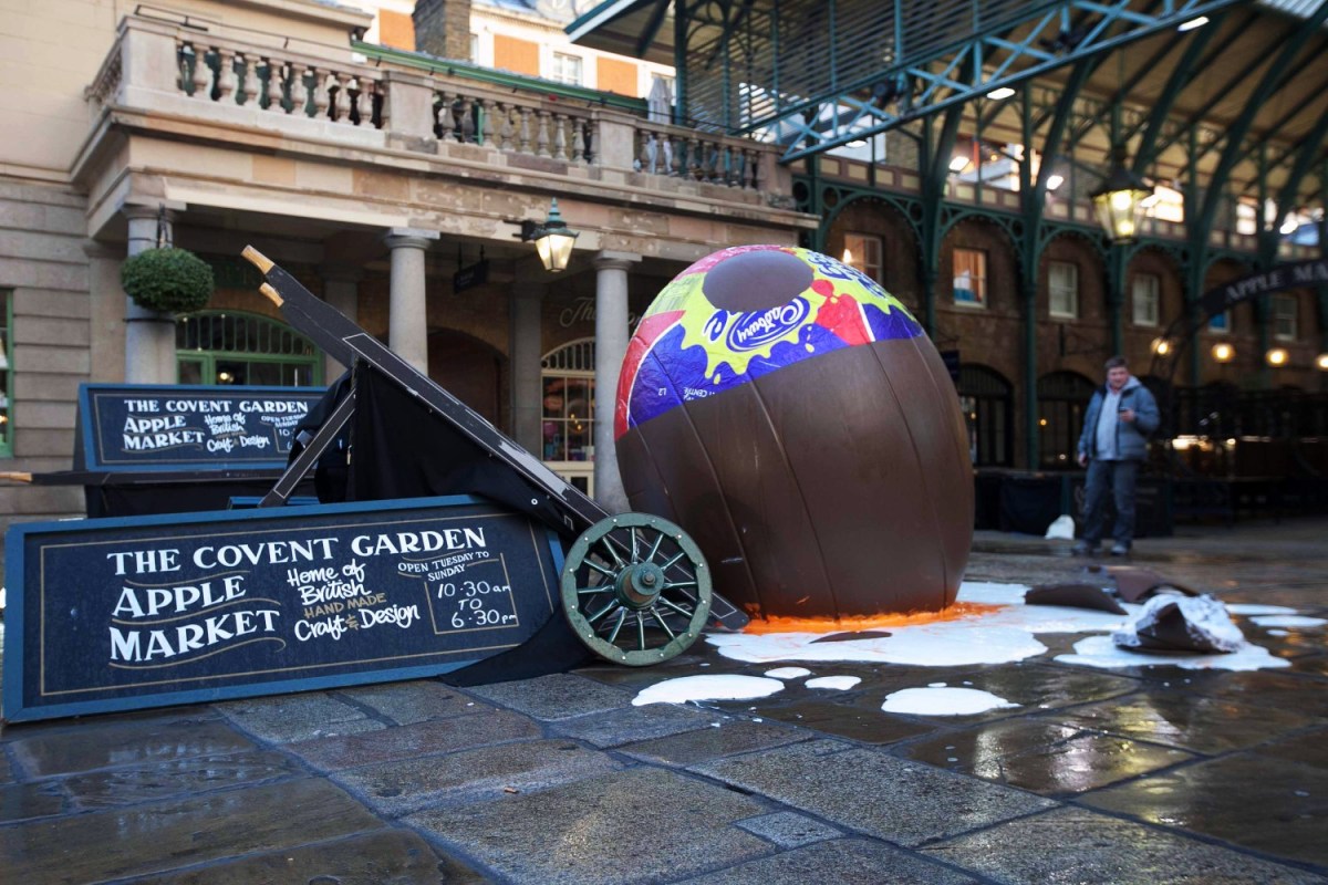 Giant Creme Egg