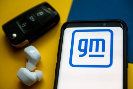 GM logo