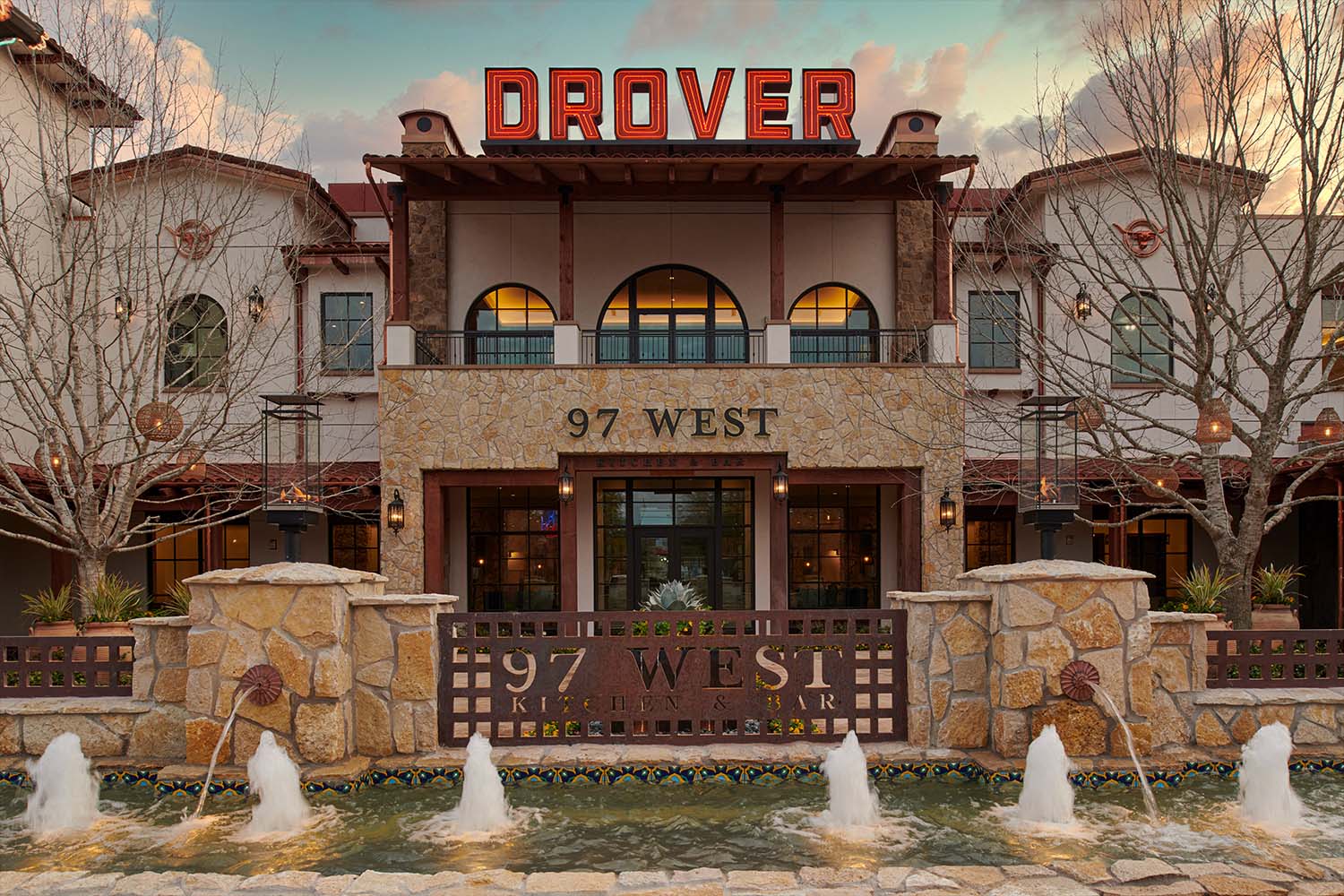 Hotel Drover